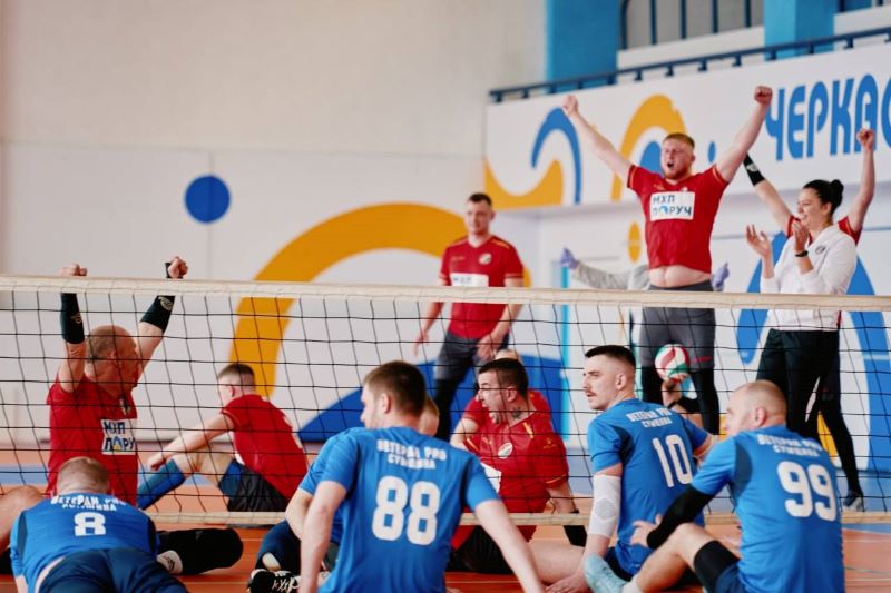 «Ігри ветеранів»: на Черкащині пройшов перший раунд Чемпіонату України з волейболу сидячи
