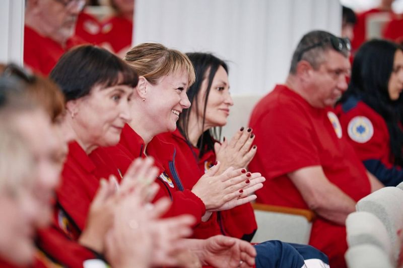 «Дякуємо за стійкість!»: очільник області привітав команду «103» із професійним днем
