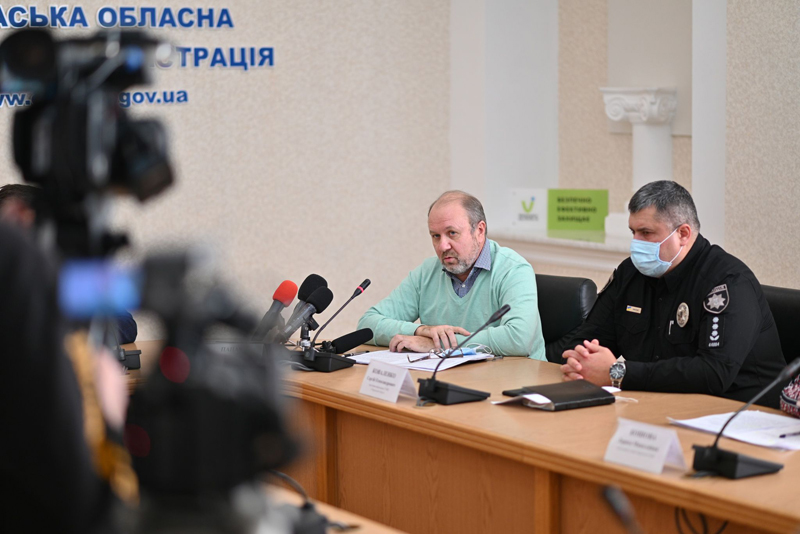 Серйозних порушень не виявили: перевіряльники про перший день «червоної» зони на Черкащині