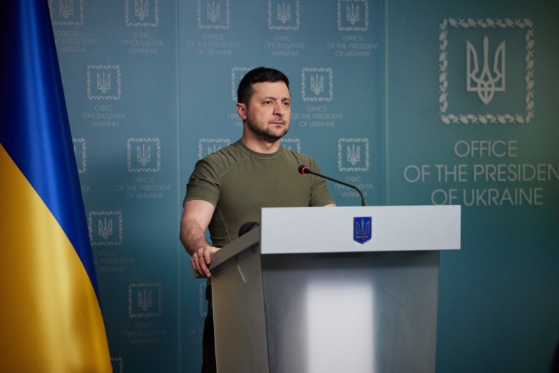 Президент України: На час воєнного стану відтерміновується сплата податків для всіх підприємств, які не спроможні їх заплатити