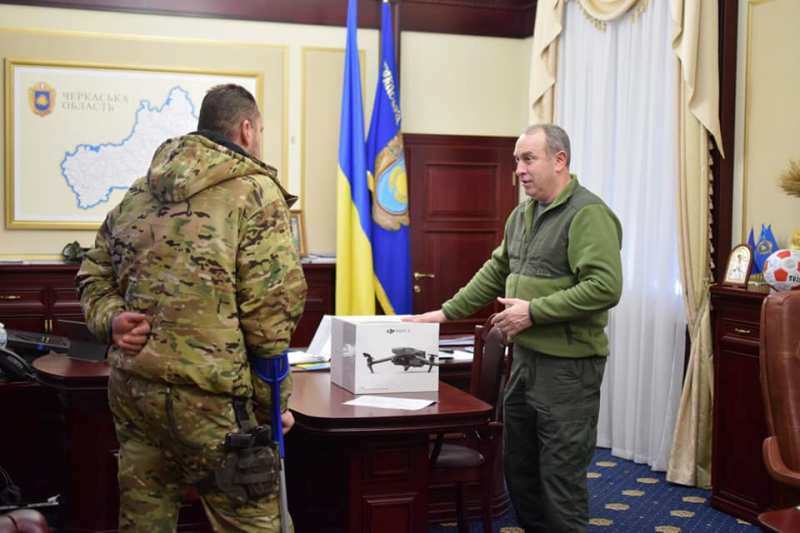 «Ваша допомога – їхня міць», – Ігор Табурець передав захисникам України дрони від Черкащини