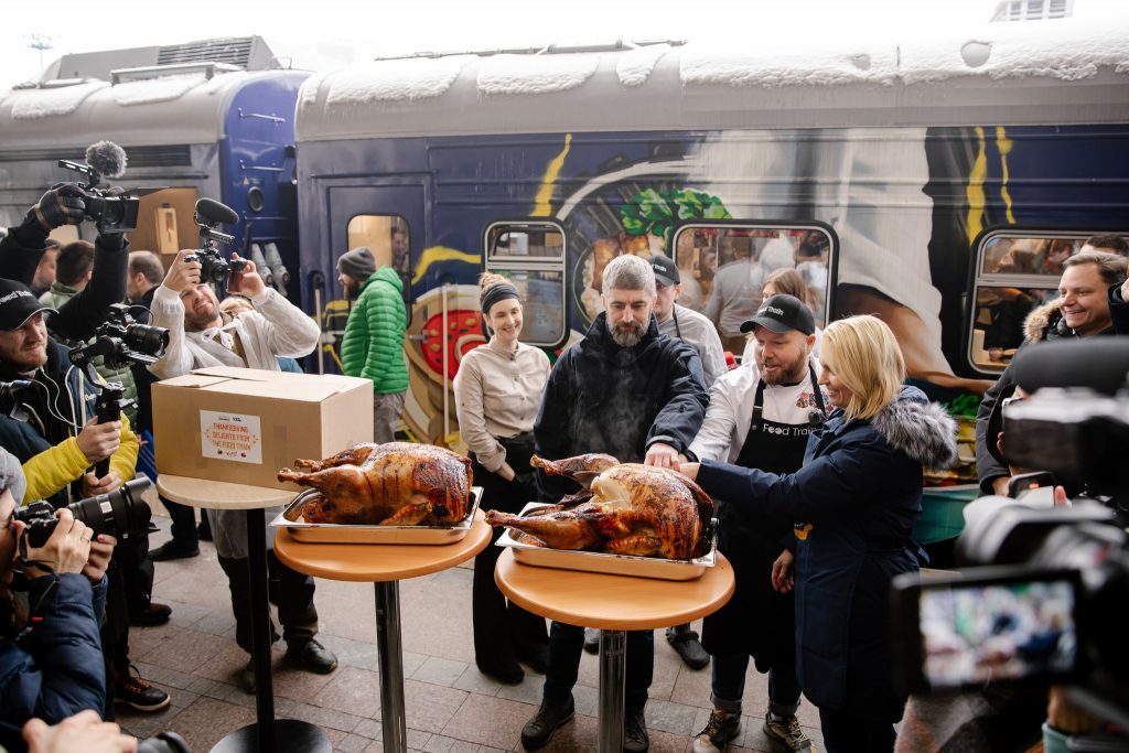 Укрзалізниця запускає перший у світі Food Train