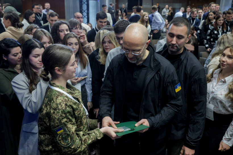 Прем’єр-міністр обговорив зі студентами важливі освітні реформи, які впроваджує Уряд