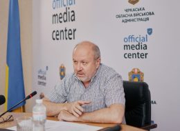 На фото - Володимир Папач