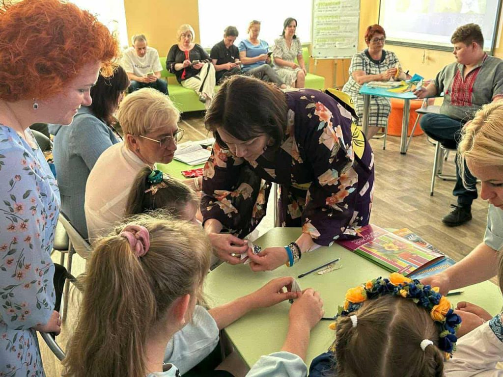 На фото - учасники майстер-класу