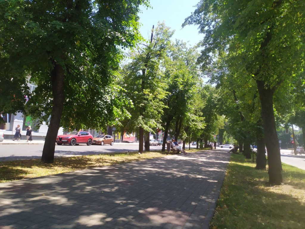 На фото - бульвар Шевченка в Черкасах