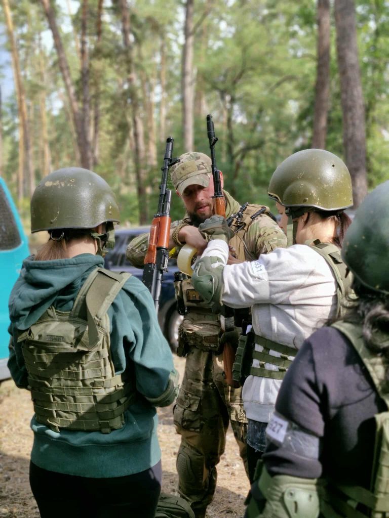 Фото без опису