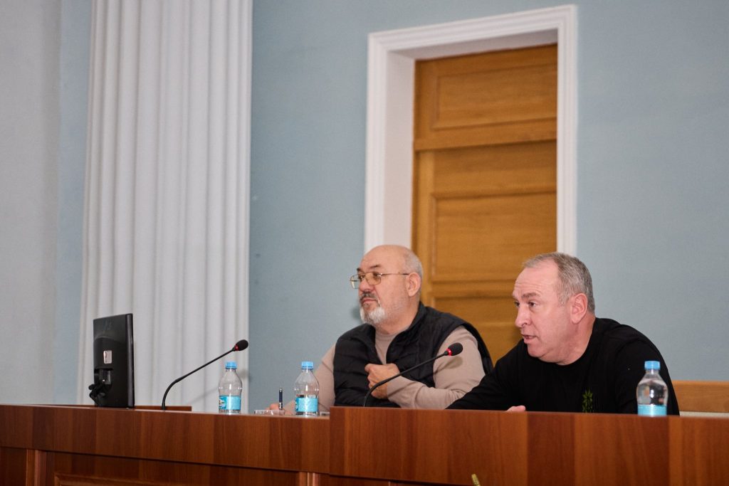 На фото - Ігор Табурець на сесії обласної ради