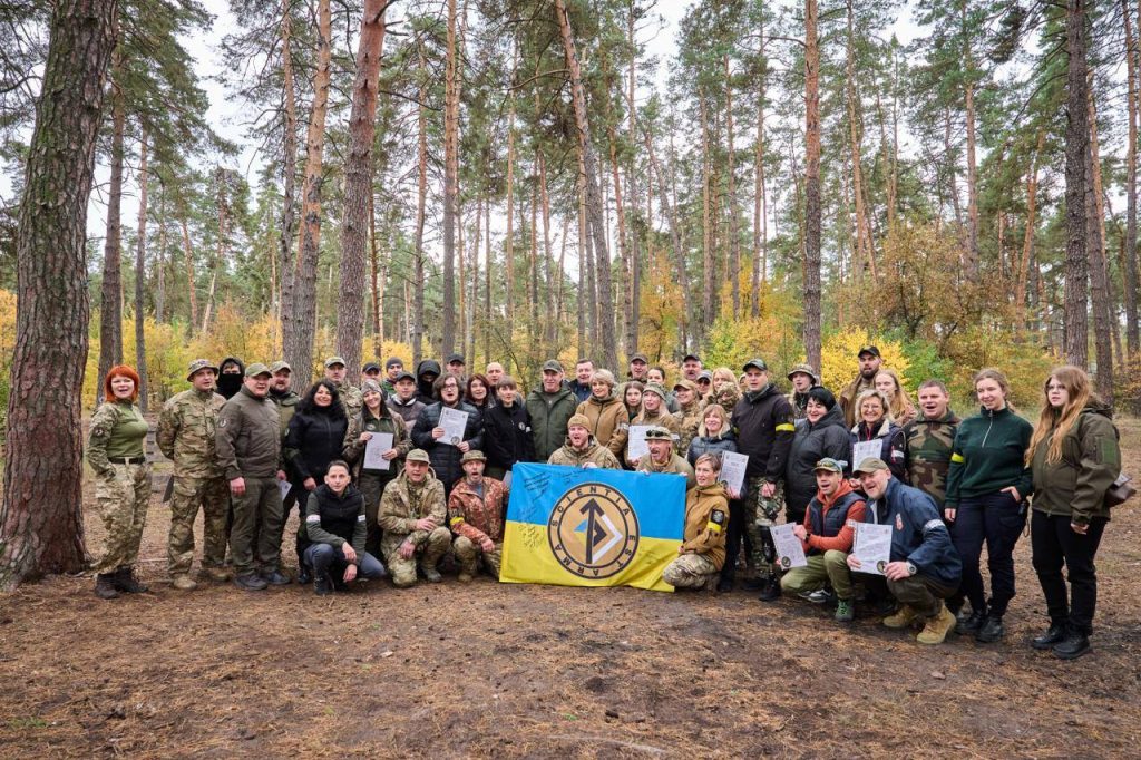 На фото - заняття з нацспротиву