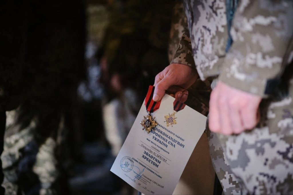 На фото -  від Черкащини – оборонцям: Ігор Табурець навідав черкаські підрозділи
