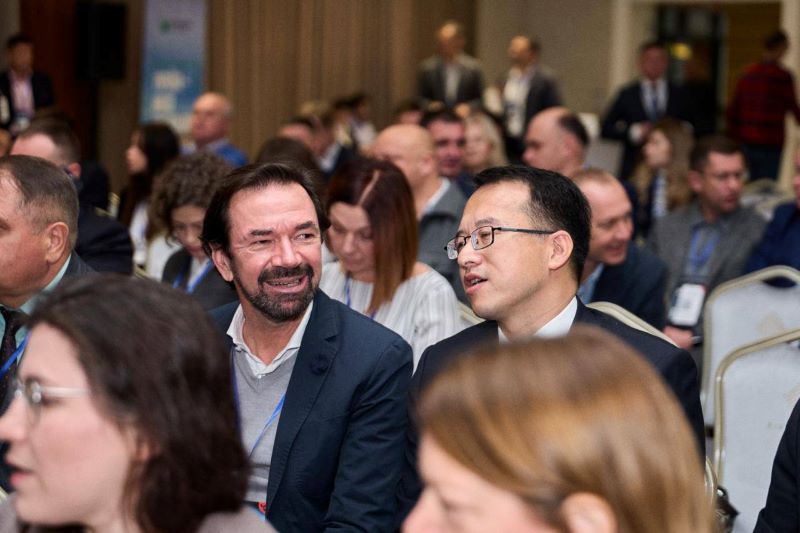 На фото - Черкаський міжнародний економічний форум