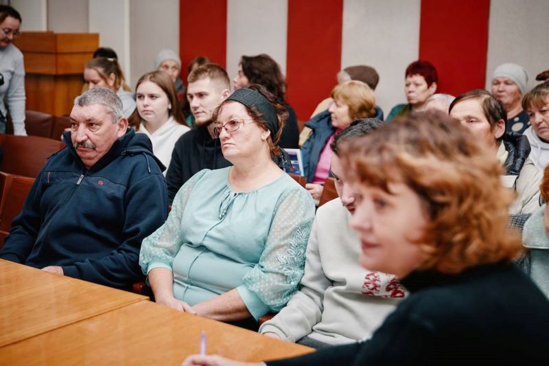 На фото - зустріч із ВПО