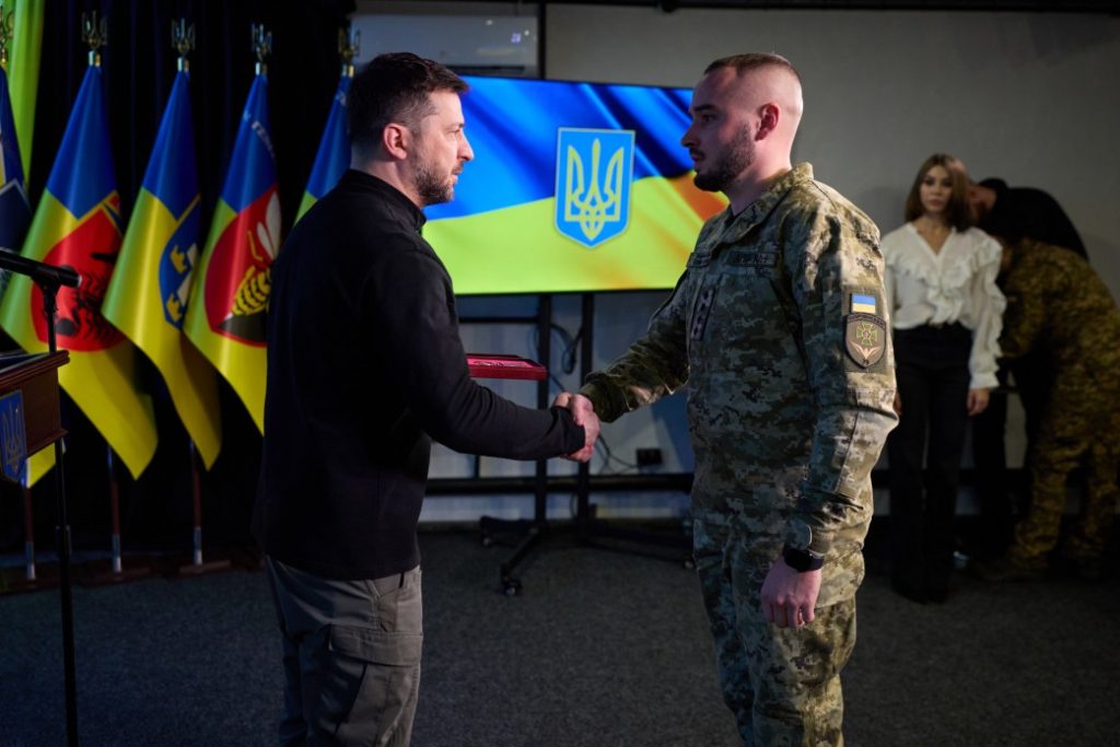 На фото - Президент