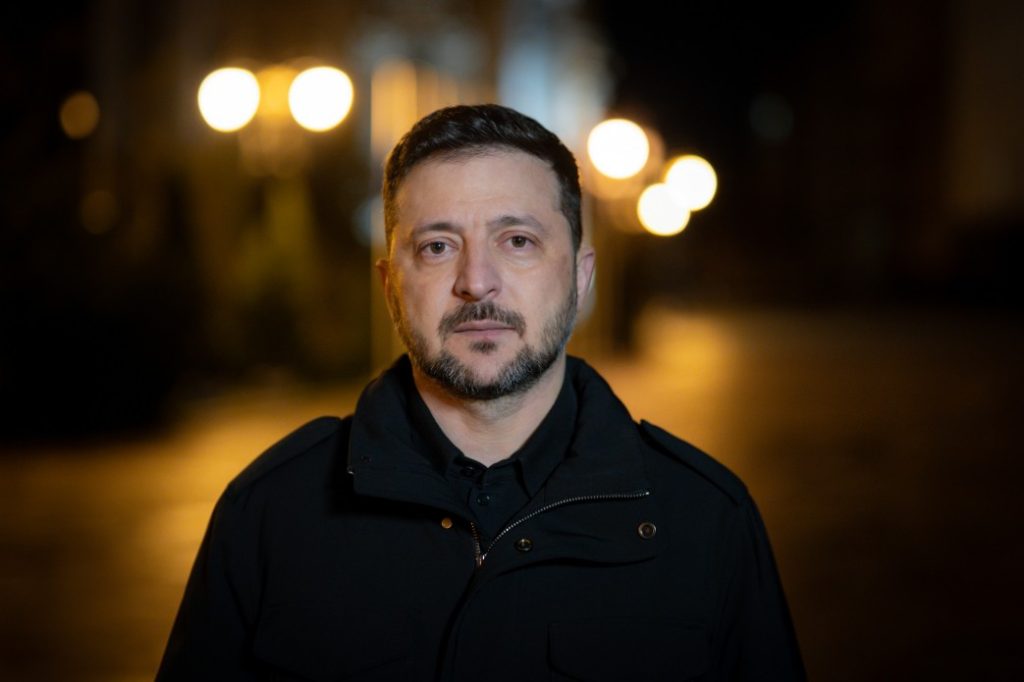 На фото - Президент України