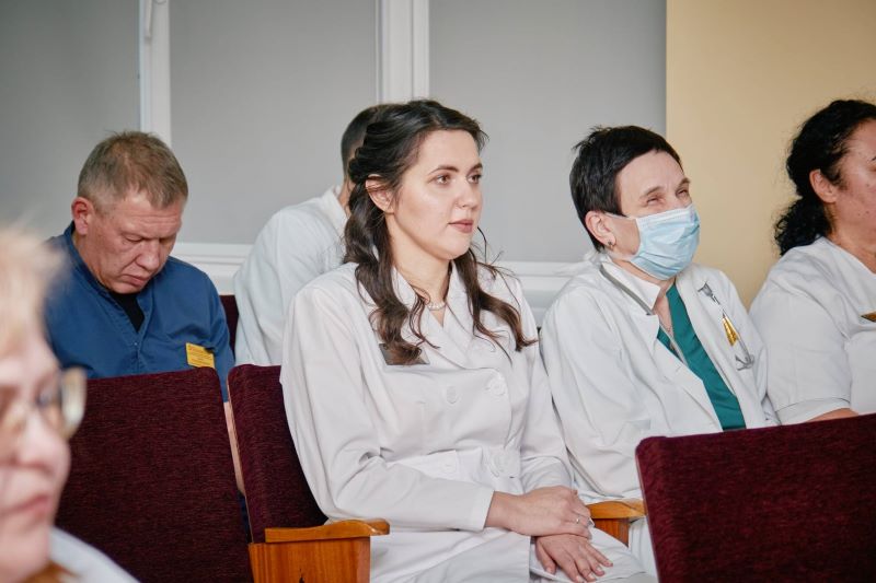 На фото - команда онкоцентру