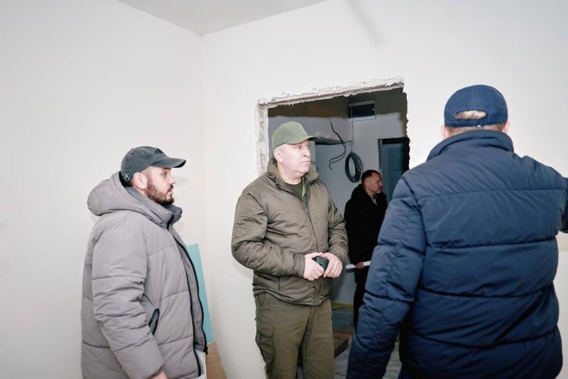 На фото - Ігор Табурець і представники дотичних структур в Умані