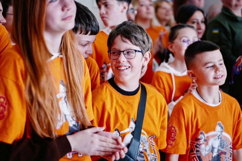 На фото - На Черкащині відбувся регіональний робофест