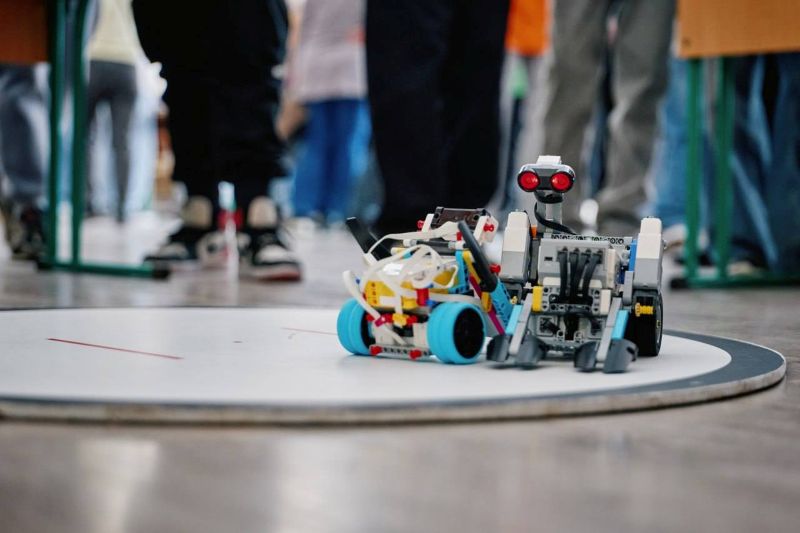 На фото - На Черкащині відбувся регіональний робофест