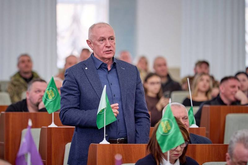 На фото - сесія обласної ради