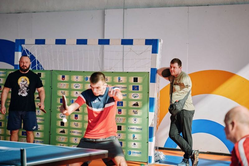 На фото - учасники змагань Весняний кубок "Бійці духу"