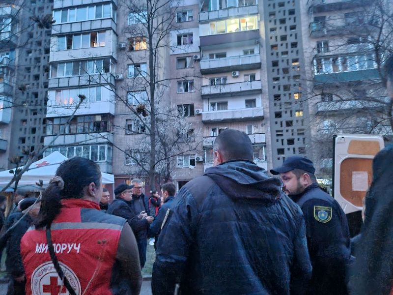 На фото - Ігор Табурець про ліквідацію наслідків ворожої атаки на обласний центр