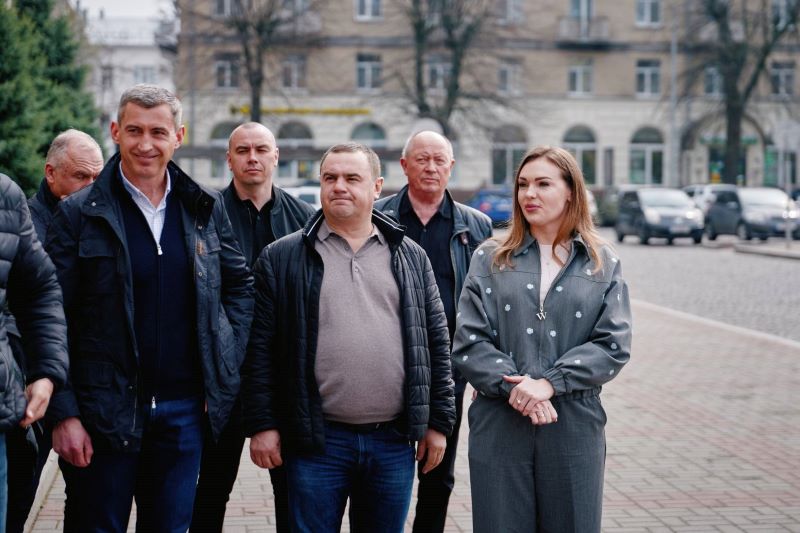 На фото - автопідсилення ДШВ від Черкащини