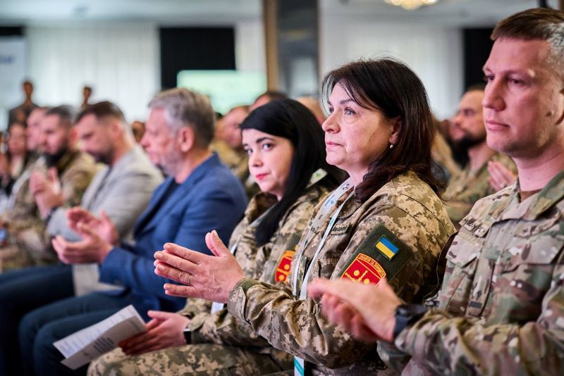 На фото - учасники форуму