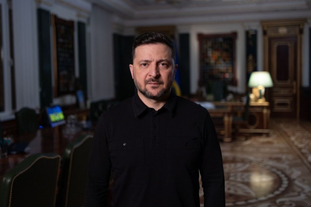 На фото - Звернення Президента України