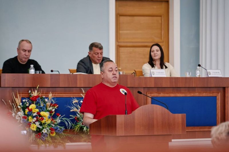 На фото - «Дякуємо за стійкість!»: очільник області привітав команду «103» із професійним днем