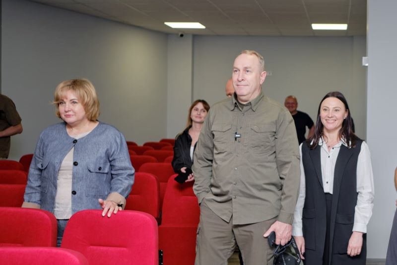 На фото - Ігор Табурець, Наталія Кравченко, Антоніна Уманець
