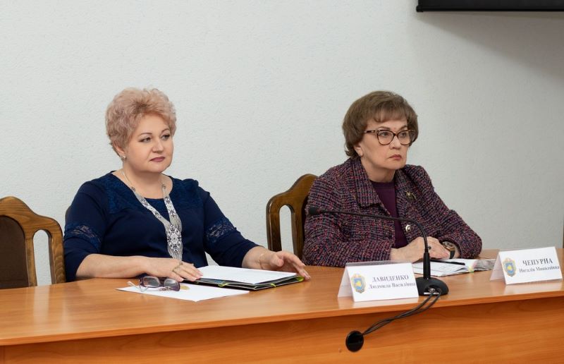 На фото - Пріоритети галузі: в ОВА провели онлайн-нараду для освітян