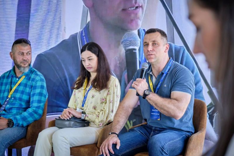 На фото - «Бійці Духу»: в обласному центрі відбувся ветеранський форум