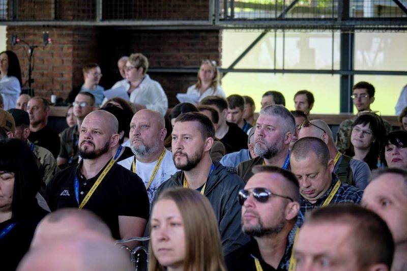 На фото - «Бійці Духу»: в обласному центрі відбувся ветеранський форум