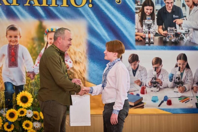 На фото Гордість Черкащини: в області відзначили переможців і призерів учнівських олімпіад