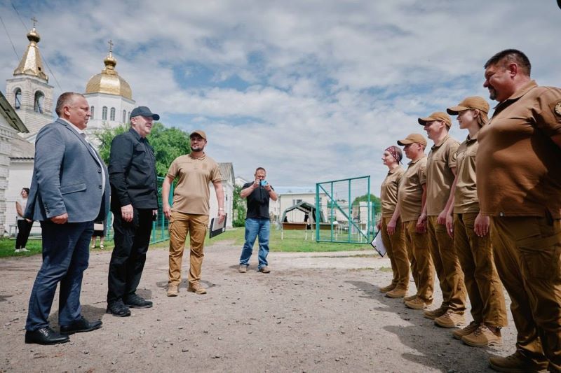 На фото - Готові до спротиву: на Уманщині запрацював підрозділ Обласного центру підготовки громадян до нацспротиву