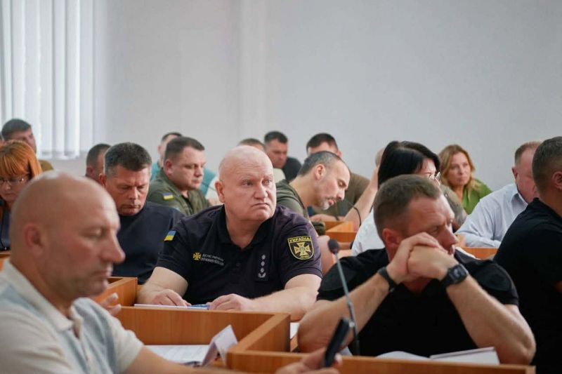 На фото - Ігор Табурець про результати засідання Ради оборони області