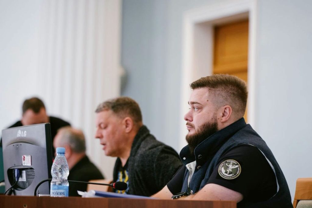 на фото - Ігор Табурець взяв участь у засіданнях обласної ради.